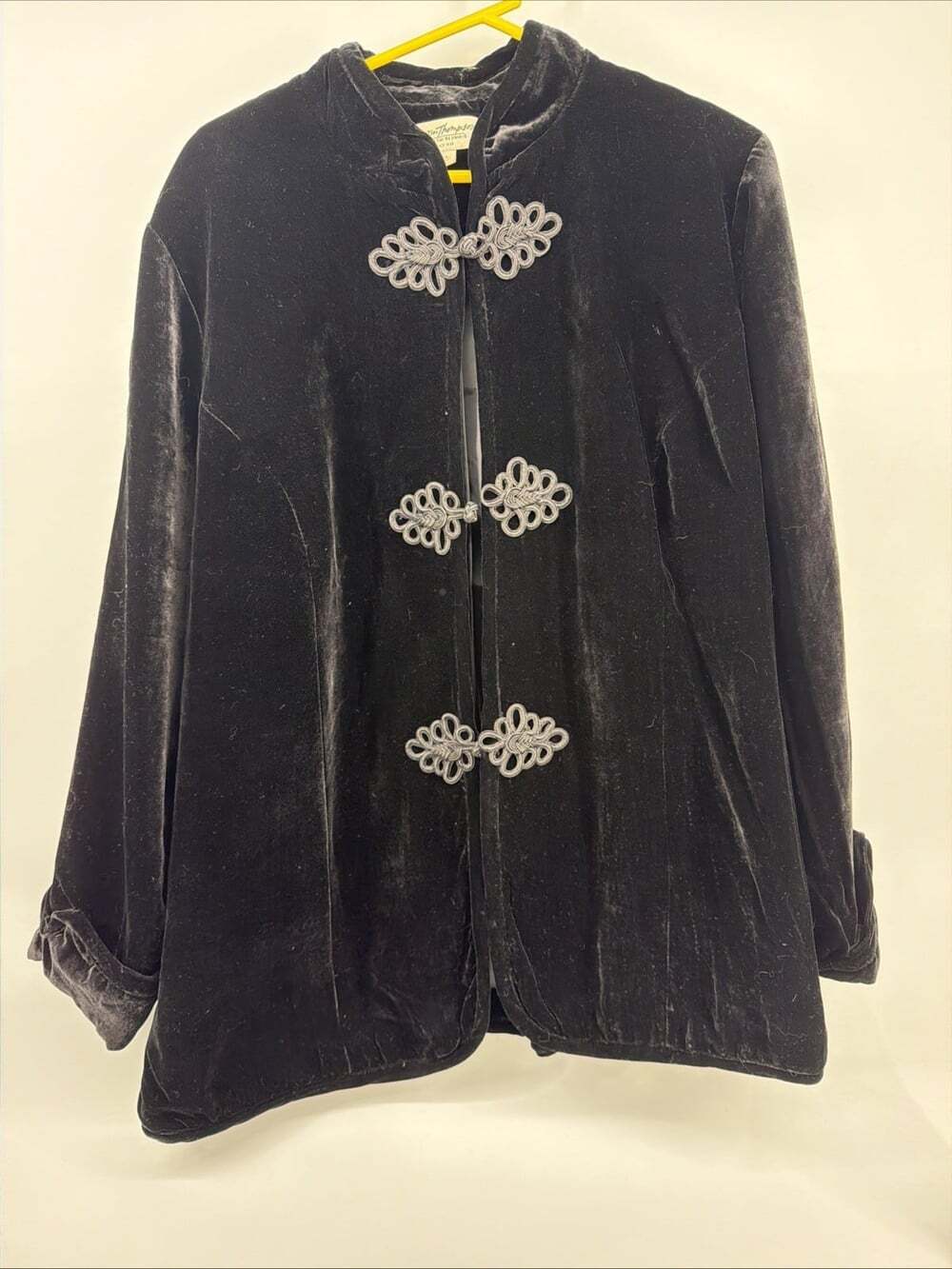 Norm Thompson Women's Size 2XL Black Velvet 3/4 Sleeve Jacket Frog Closure